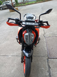 Orange KTM Duke 390