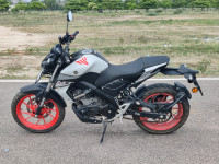 Ice Fluo Vermillion Yamaha MT-15 BS6