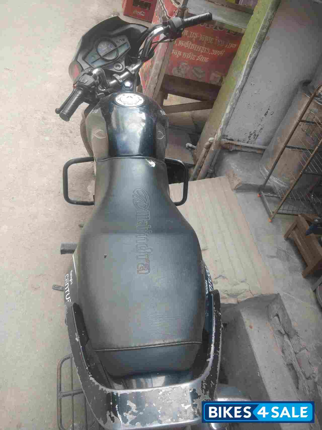 Black Mahindra Centuro