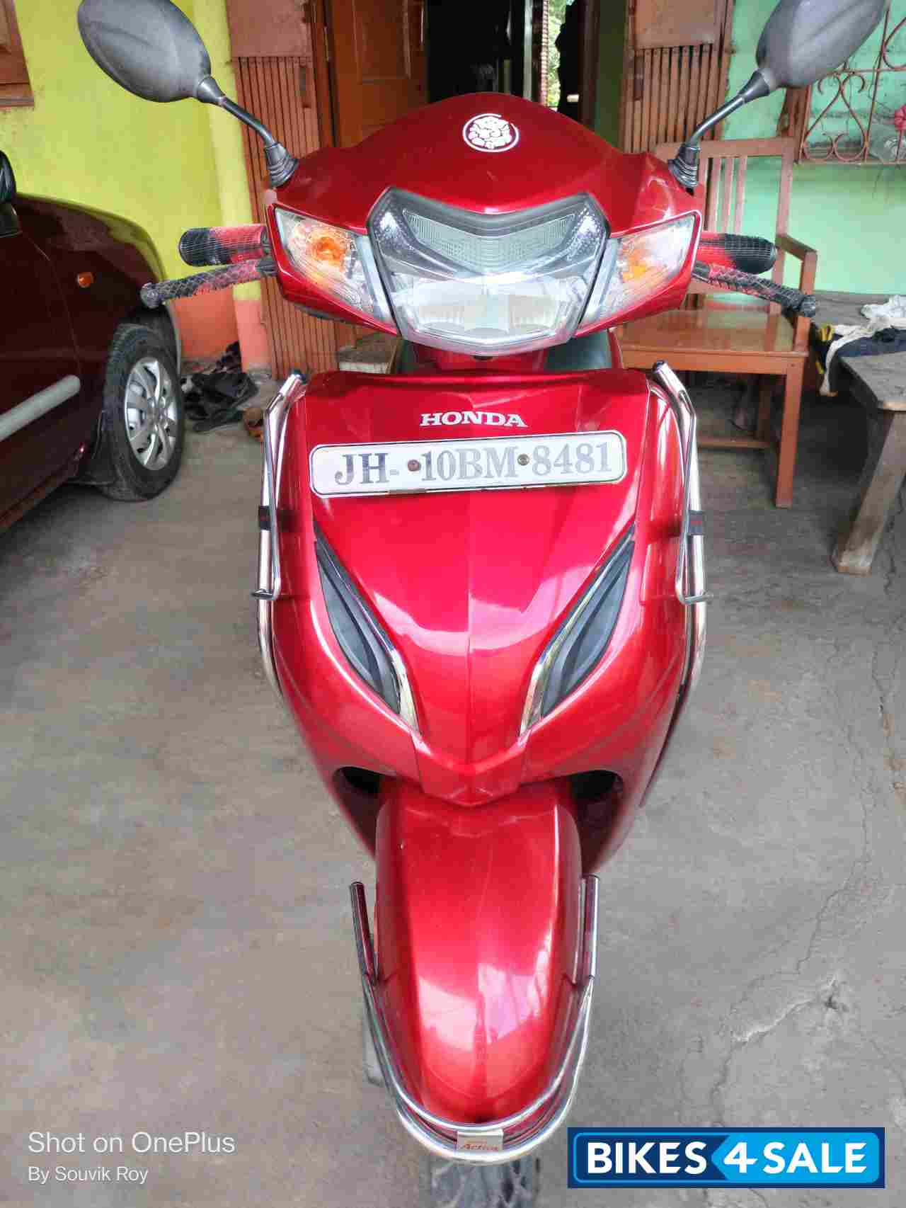 Red Honda Activa 5G
