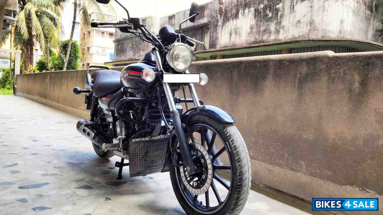 Bajaj Avenger Street 220