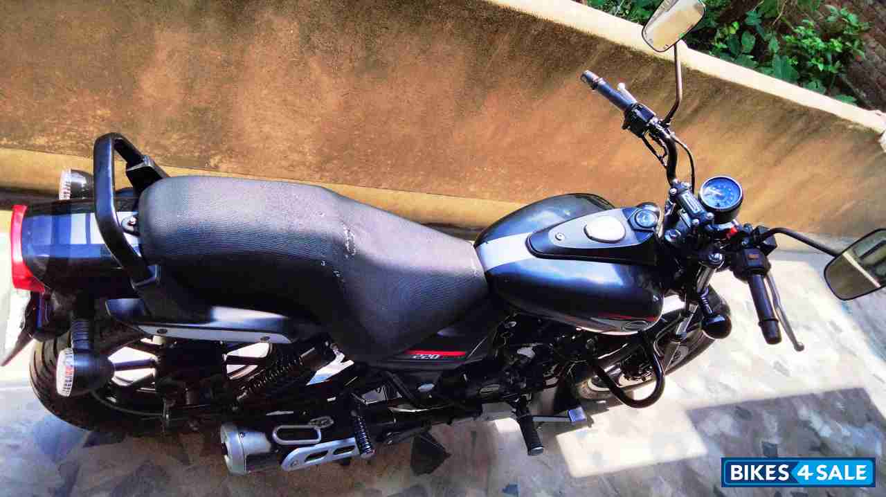Bajaj Avenger Street 220 Bajaj Avenger Street 220
