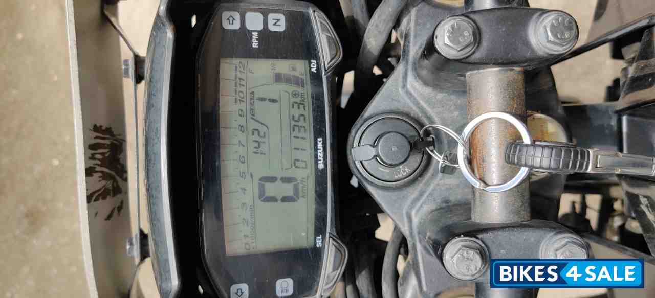 Black Suzuki Gixxer 150