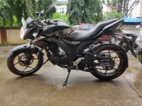 Black Suzuki Gixxer 150