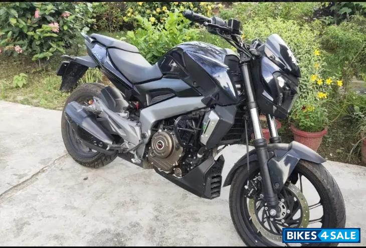 Midnight Blue Bajaj Dominar 400 Disc