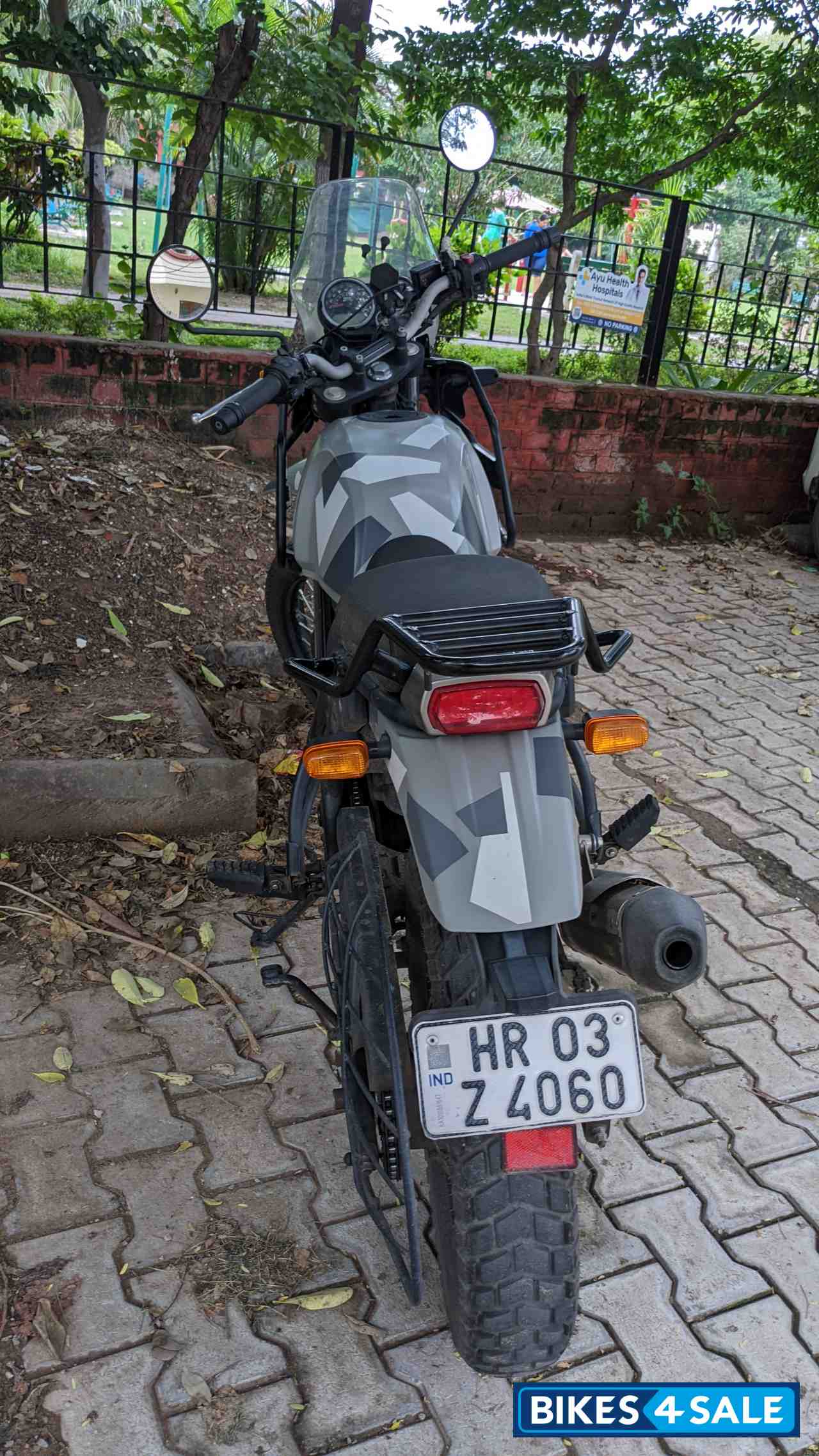 Royal Enfield Himalayan Sleet