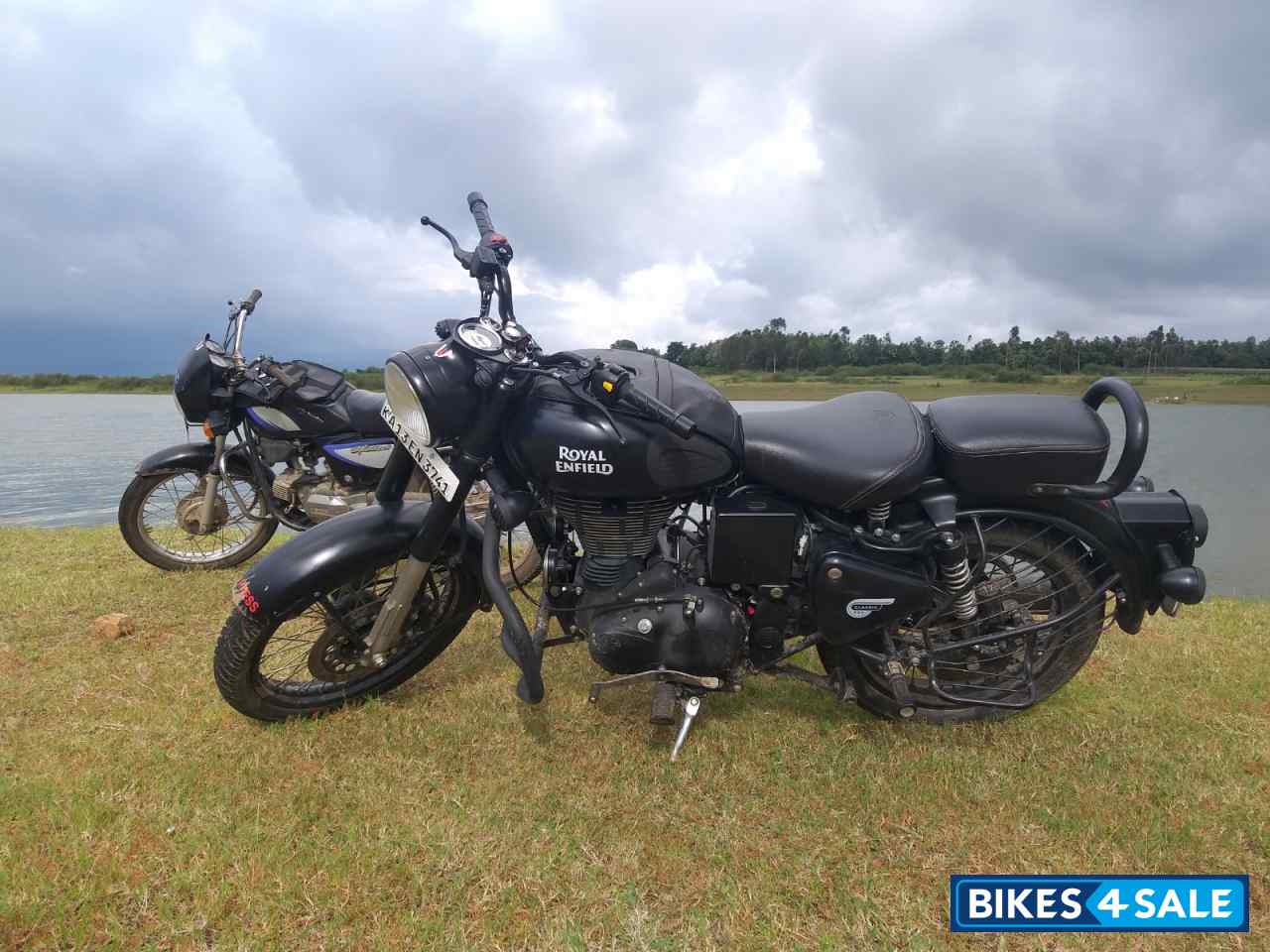 Royal Enfield Classic 500