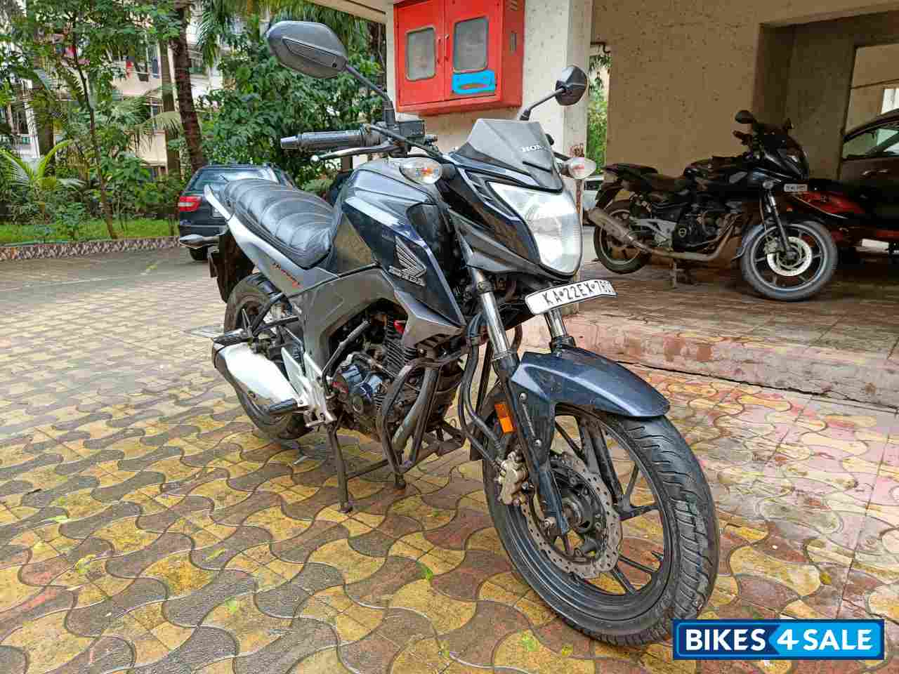 Honda CB Hornet 160R