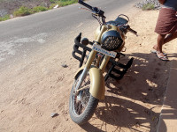 Royal Enfield Classic 500