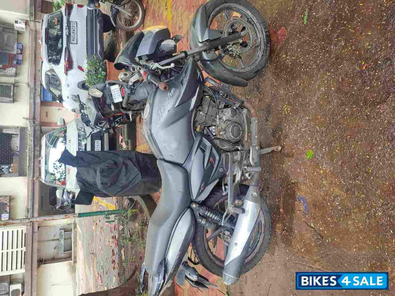 TVS Apache RTR 160 TVS Apache RTR 160
