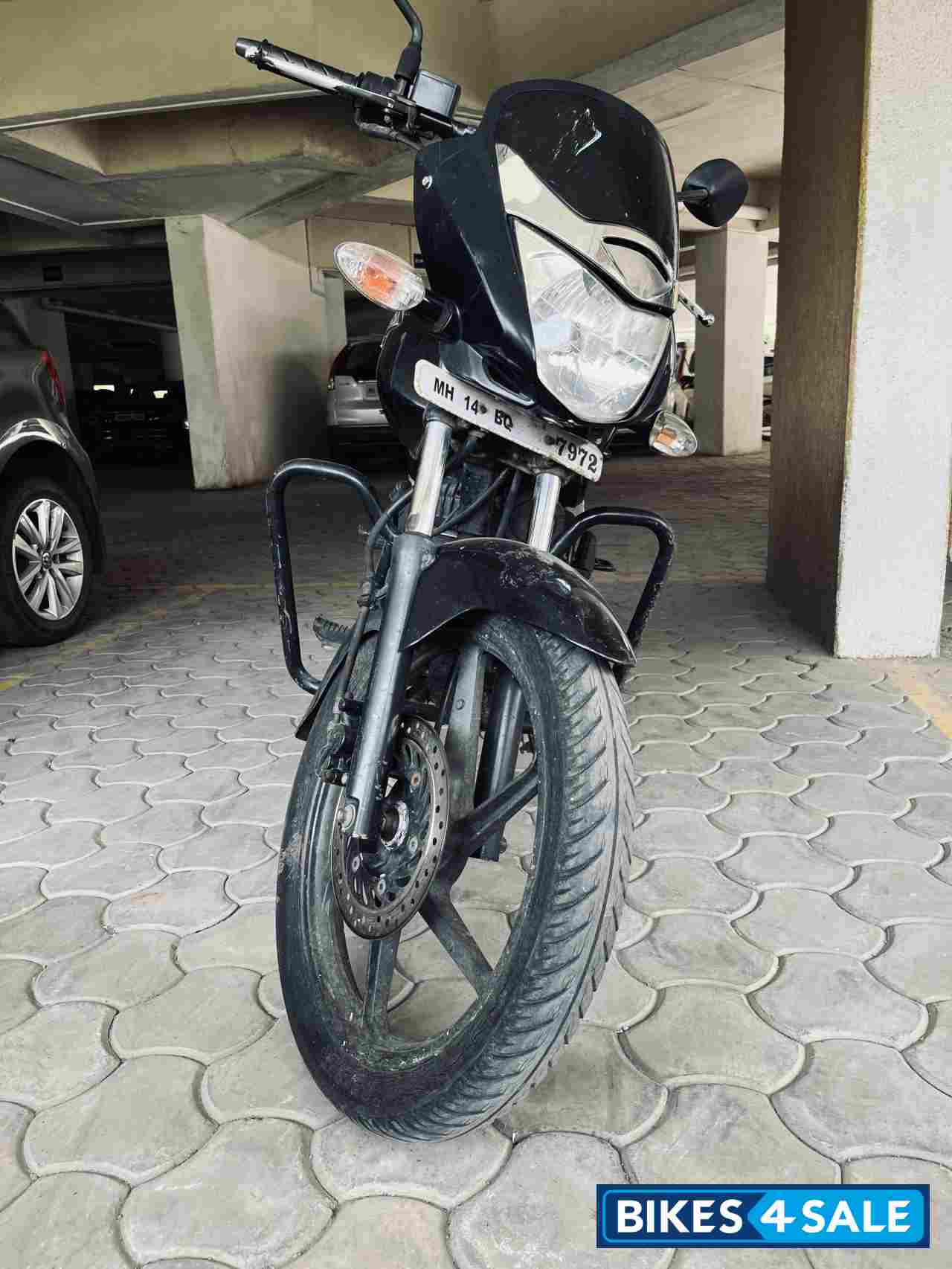 Black Honda CB Unicorn