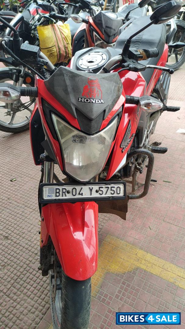 Honda CB Hornet 160R ABS