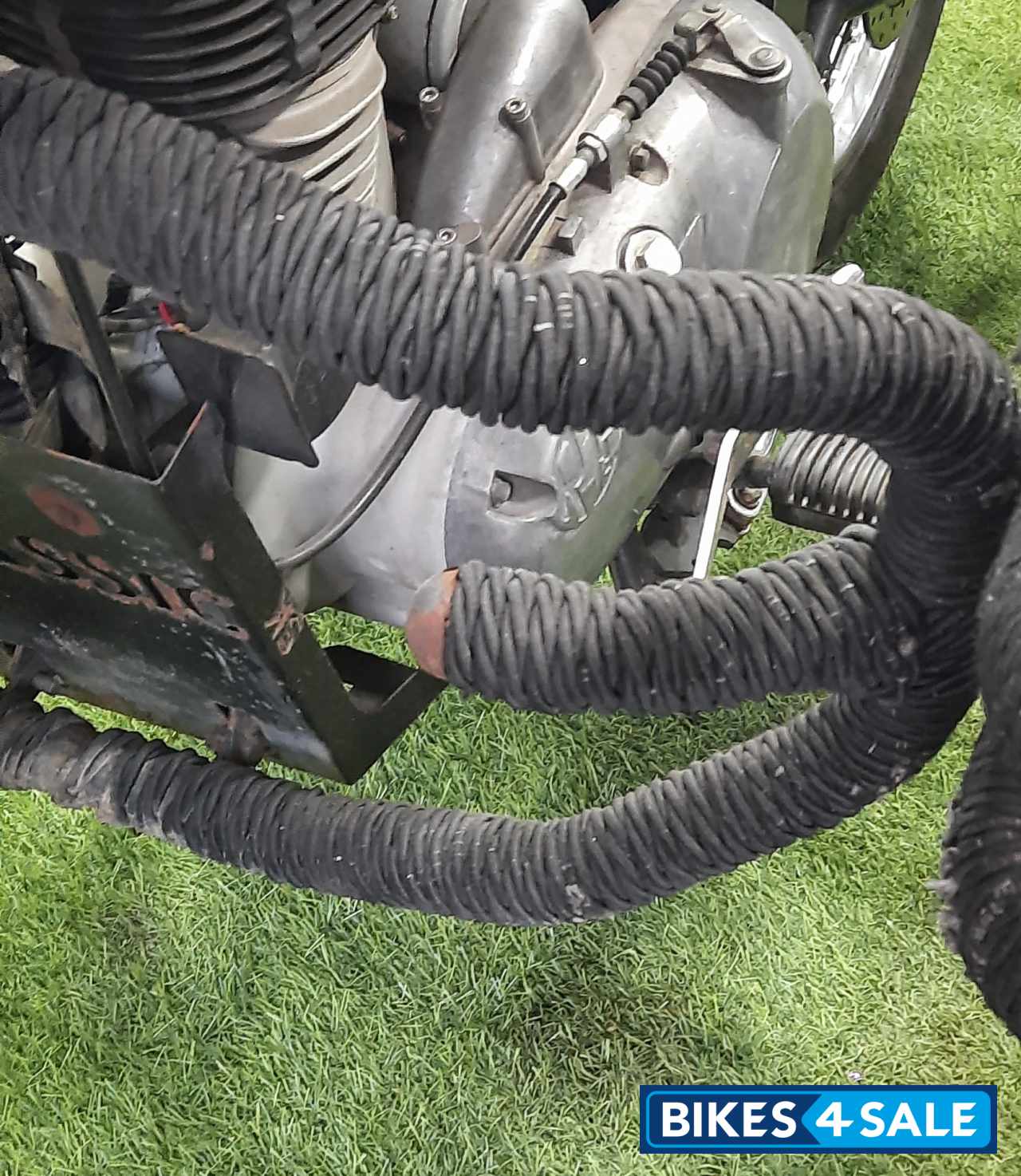 Gun Metal Grey Royal Enfield Classic Gunmetal Grey