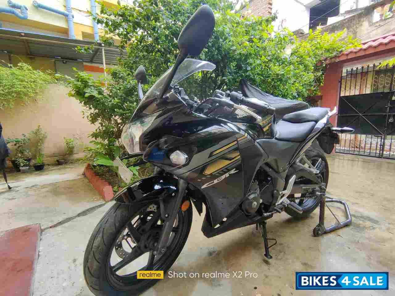 Black Honda CBR 250R ABS