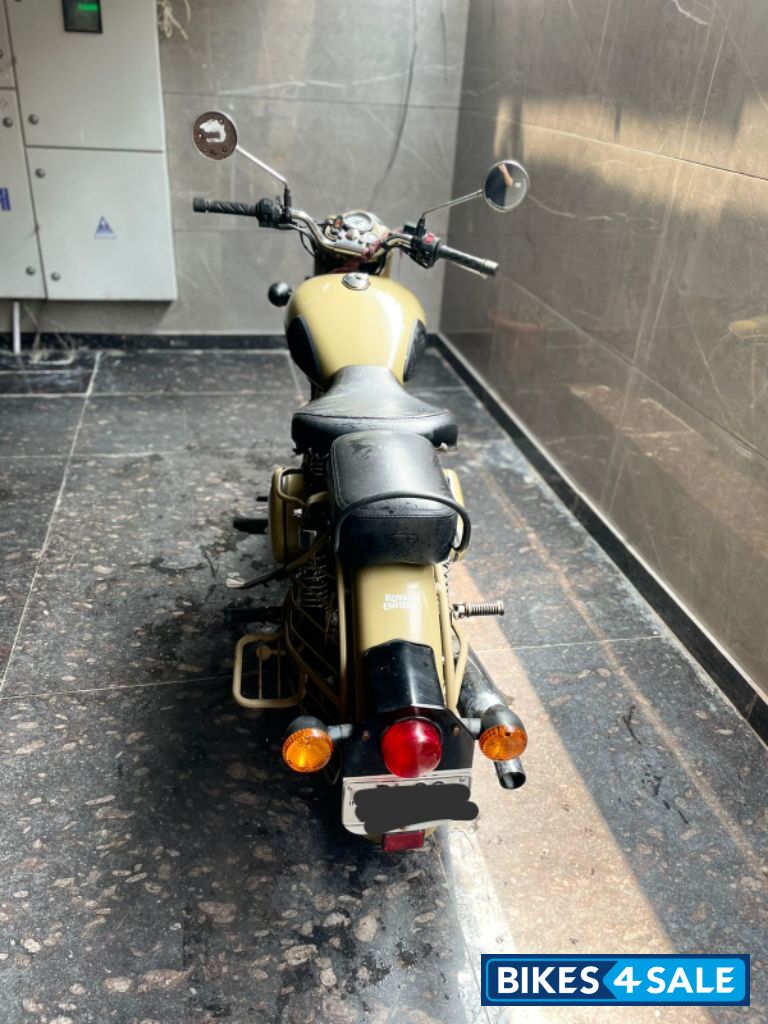 Sand Color Royal Enfield Classic Desert Storm