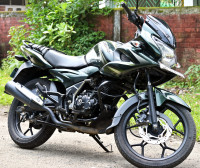 Bajaj Discover 150 F 2015 Model