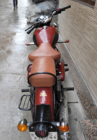 Chesnut Royal Enfield Classic 350