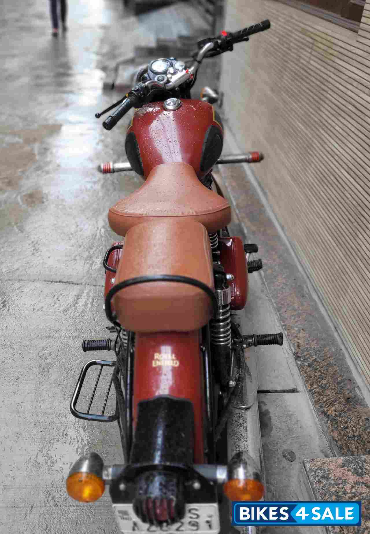 Chesnut Royal Enfield Classic 350