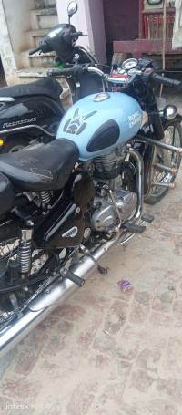 Royal Enfield Classic 350 Redditch Blue