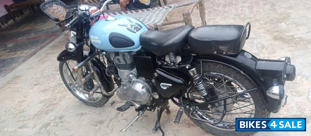 Royal Enfield Classic 350 Redditch Blue