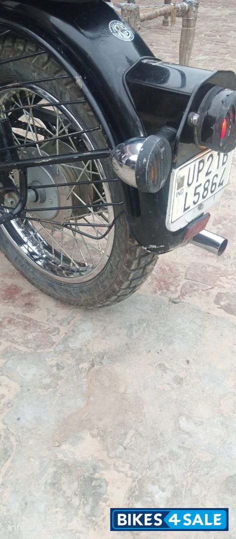 Royal Enfield Classic 350 Redditch Blue