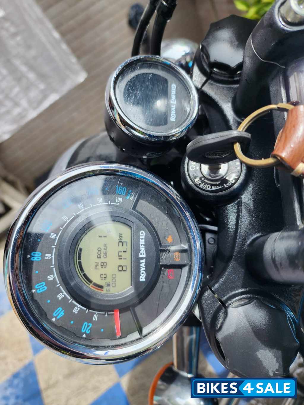 Blue Royal Enfield Meteor 350 Supernova Blue Royal Enfield Meteor 350 Supernova