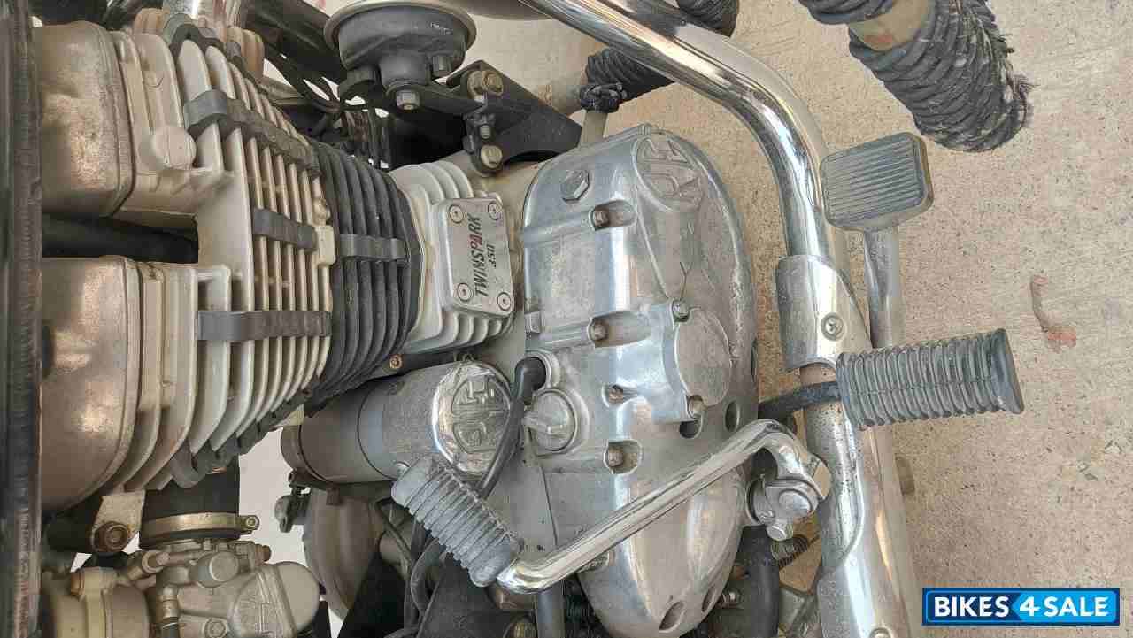 Royal Enfield Classic 350 Royal Enfield Classic 350