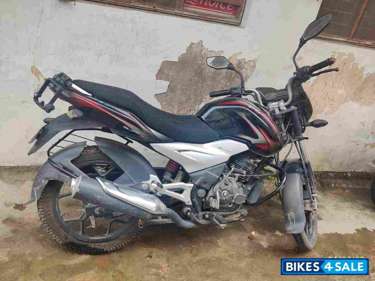 Bajaj Discover DTSi 125