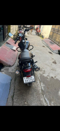 Bajaj Avenger Street 220