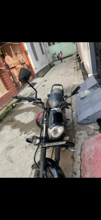Bajaj Avenger Street 220