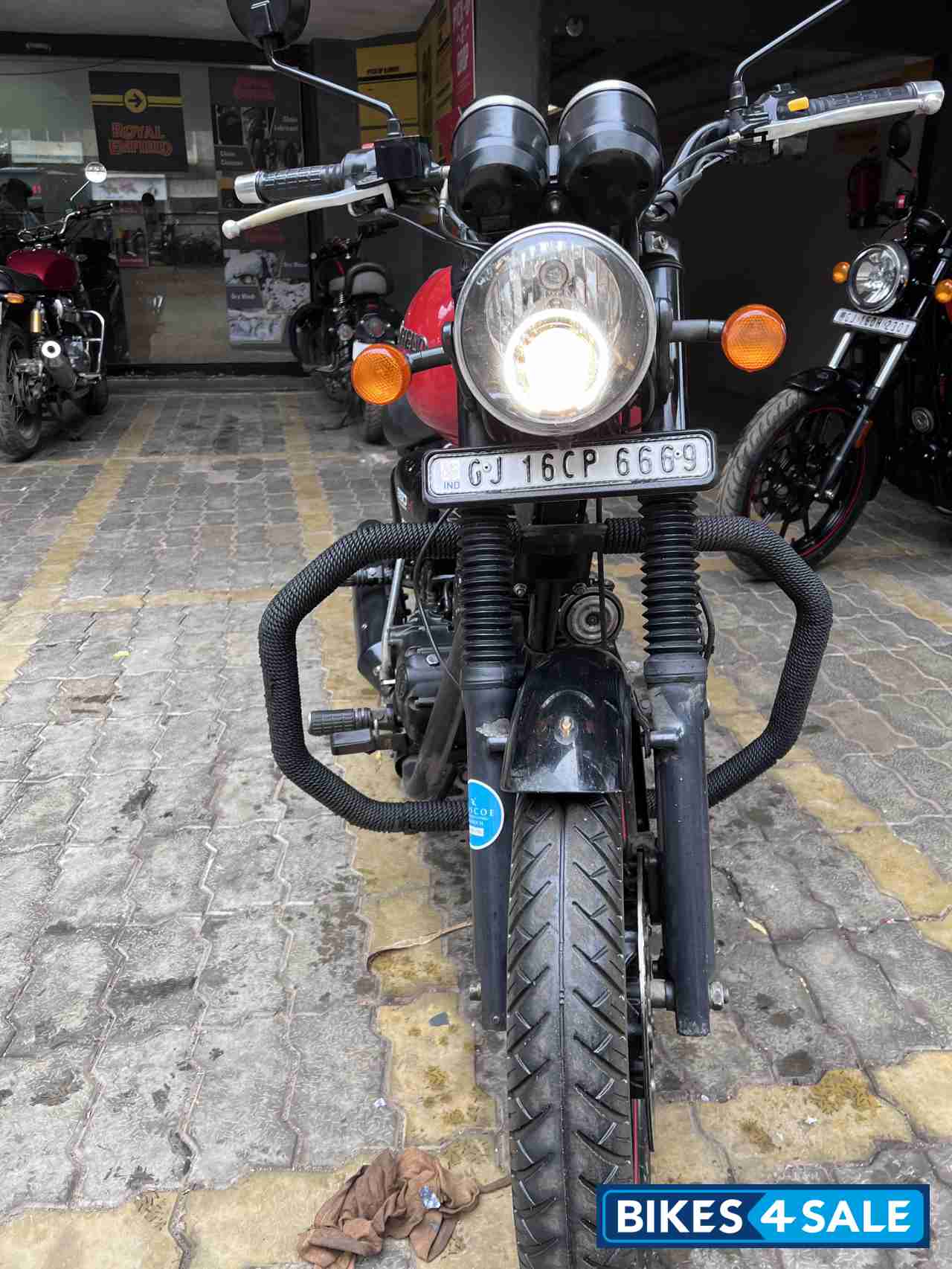Red Royal Enfield Thunderbird X 350