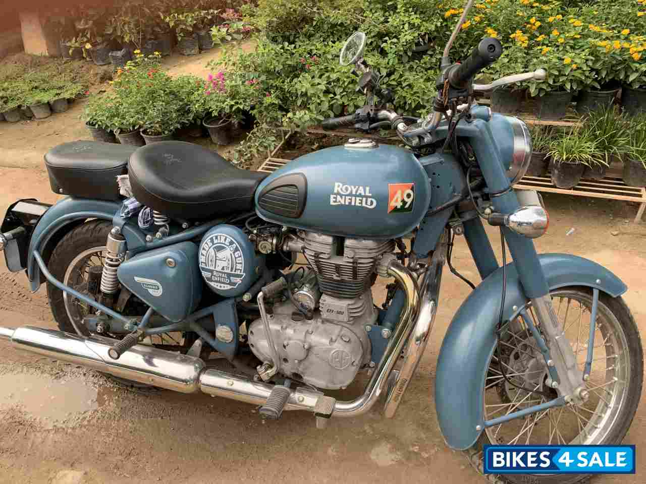Squadron Blue Royal Enfield Bullet Standard 500