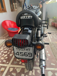 Jet Black Royal Enfield Bullet 350 ES BS6