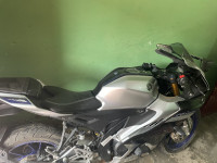 Silver Yamaha R15M