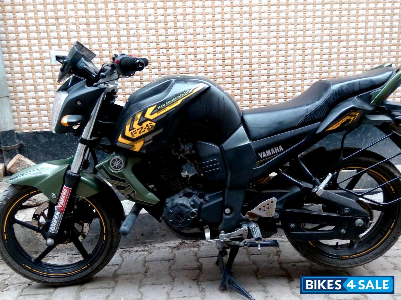 Yamaha FZ-S