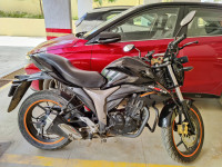 Black Suzuki Gixxer 150