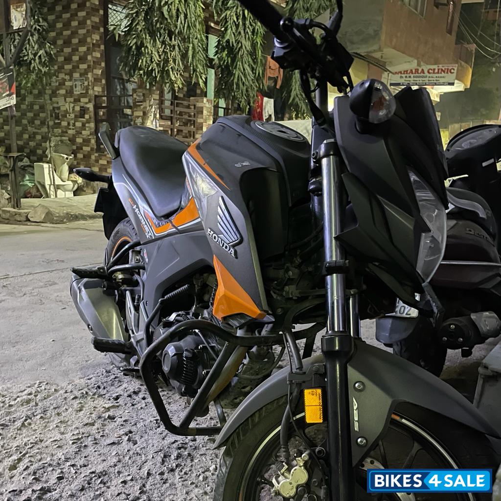 Grey Orange Honda CB Hornet 160R ABS