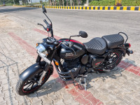 Dark Stealth Black Royal Enfield Classic Stealth Black