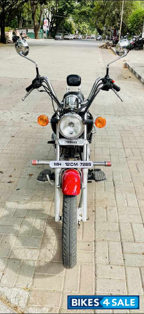 Black Yamaha Enticer Black Yamaha Enticer