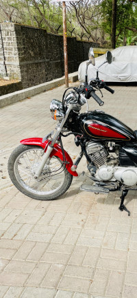 Black Yamaha Enticer