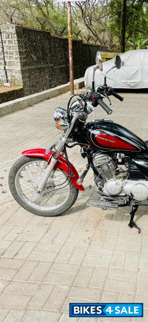 Black Yamaha Enticer Black Yamaha Enticer