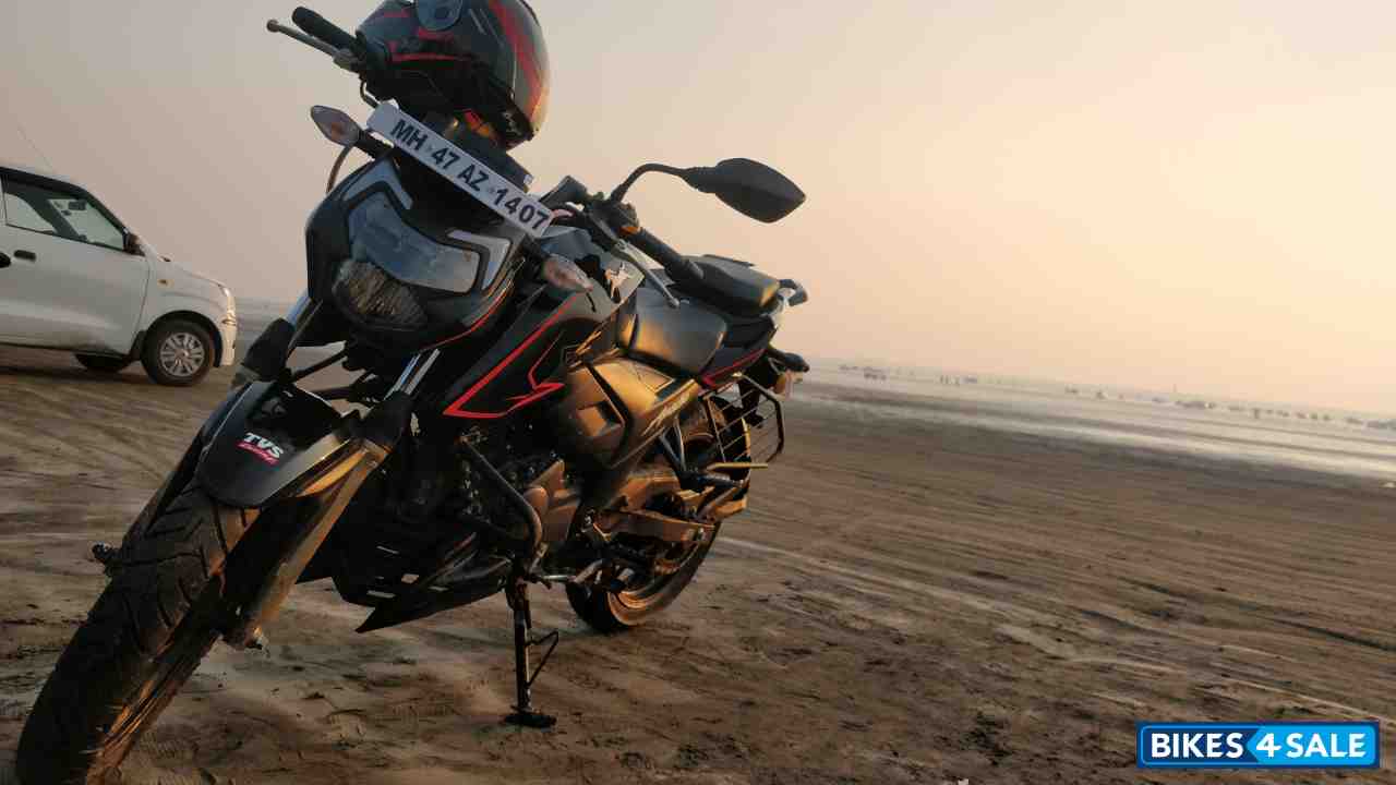 Black And Red TVS Apache RTR 200 4V ABS Race Edition 2.0