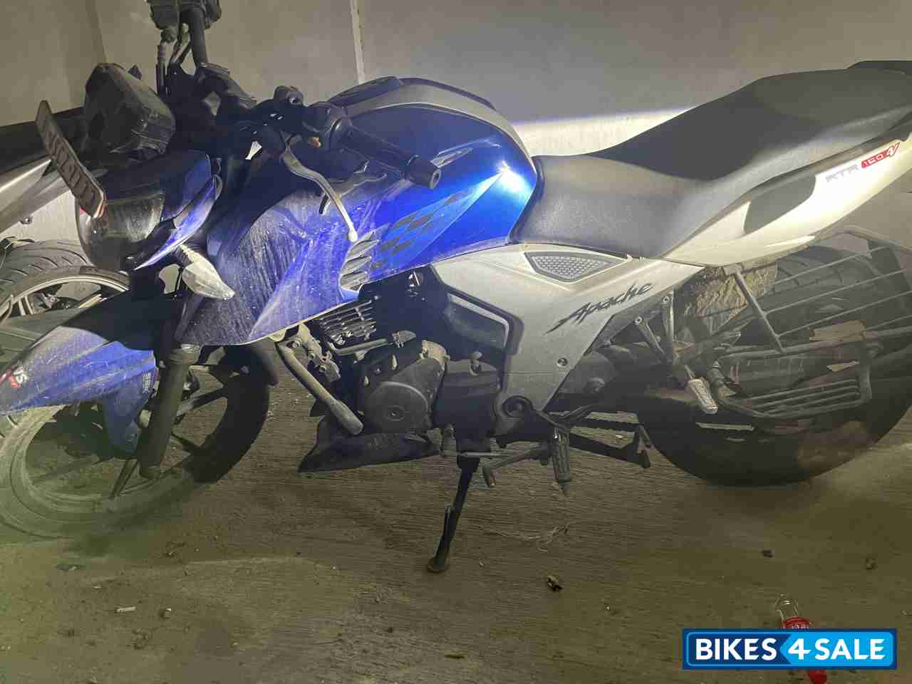 TVS Apache RTR 160 4V BS6