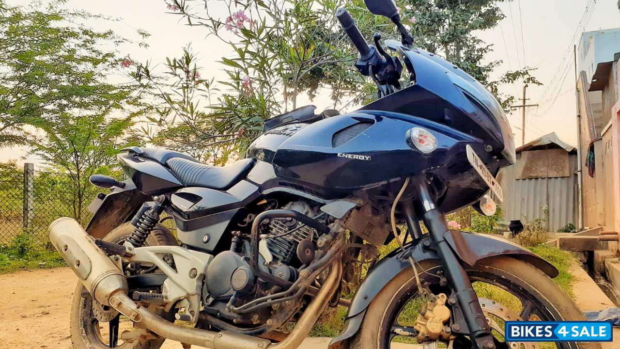 Bajaj Pulsar 220 DTSi