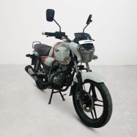Bajaj V15