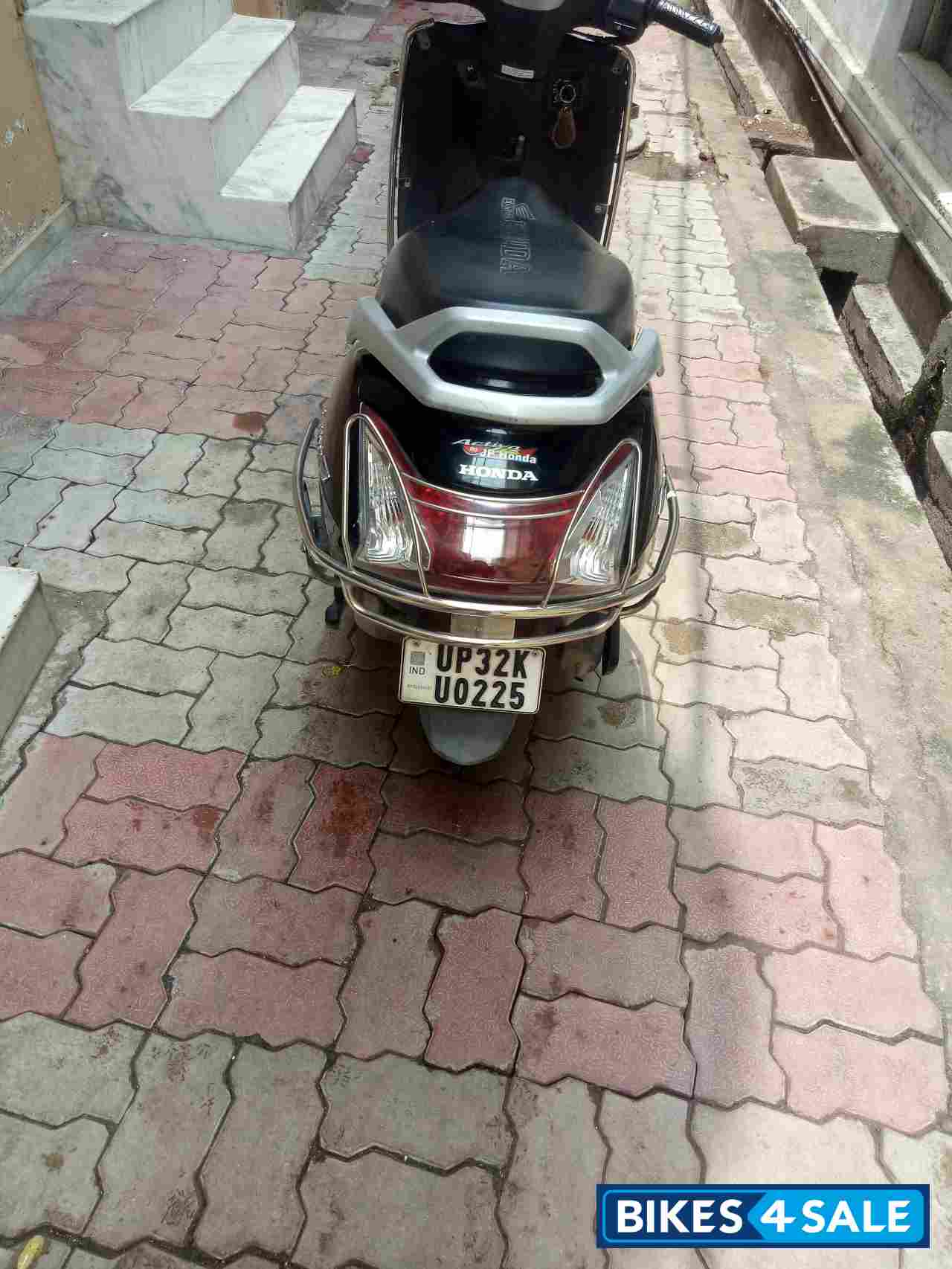 Black Honda Activa 125