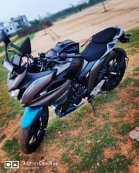Grey Yamaha Fazer 25