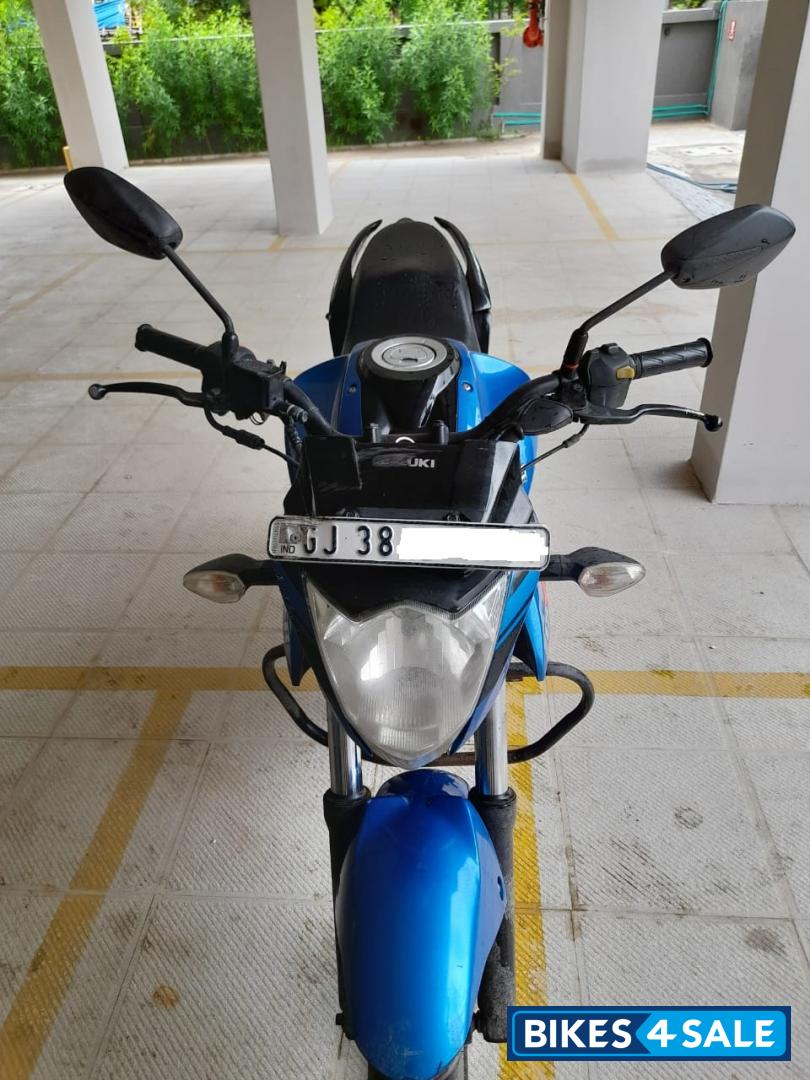 Blue Suzuki Gixxer 150