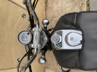 Bajaj Avenger Cruise 220