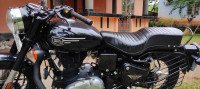Onyx Black Royal Enfield Bullet Standard 350